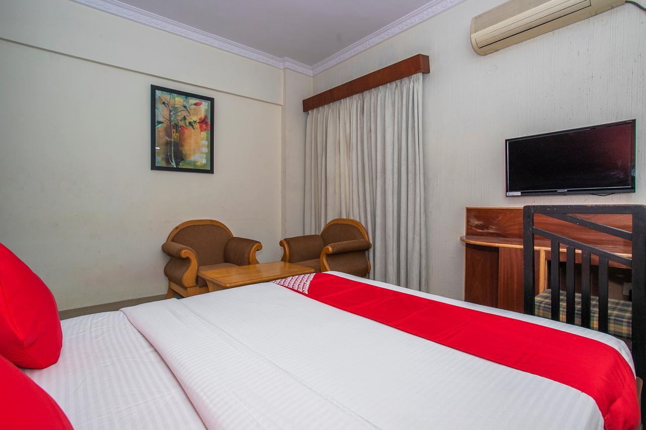 Hotel Oyo 18762 Vaishnavi Residency Bangalore Exterior foto
