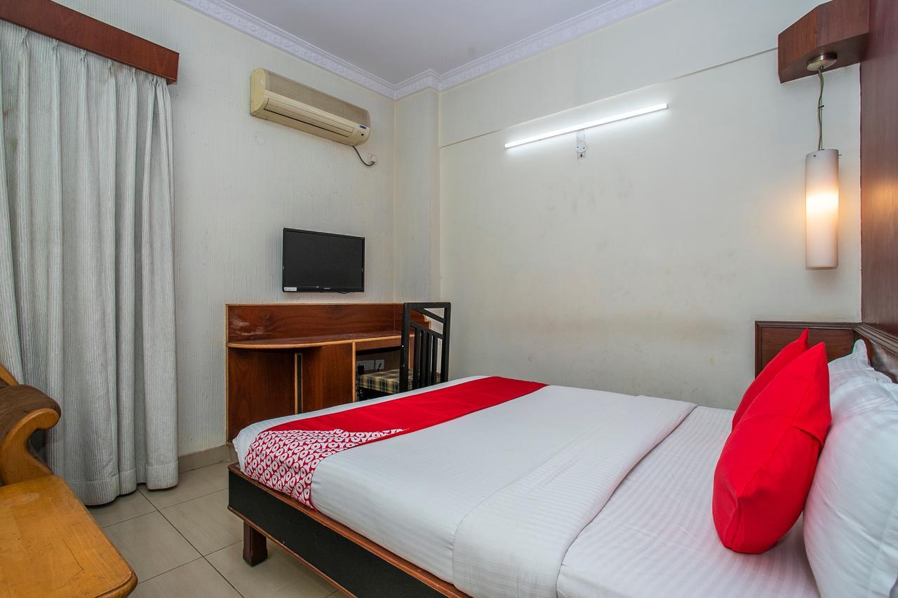 Hotel Oyo 18762 Vaishnavi Residency Bangalore Exterior foto